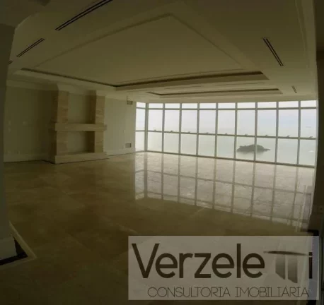 Imagem Frente ao Mar para Venda em Balneário Camboriú / SC no bairro Centro