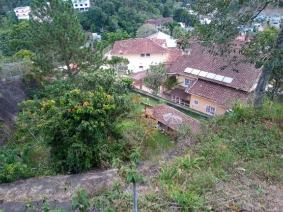 Imagem Casa em Condomínio para Venda em Teresópolis / RJ no bairro Panorama