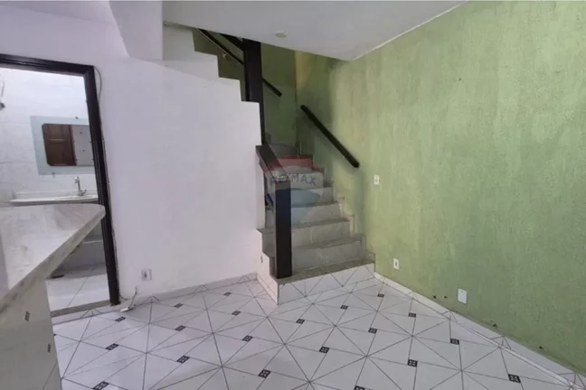 Imagem Casa duplex com 2 Quartos à venda, 100m² - Taquara, Rio de Janeiro.