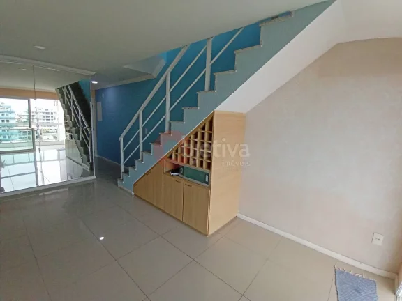 Imagem Cobertura, 3 quartos, a 200 metros da Praia do Forte, Algodoal - Cabo Frio