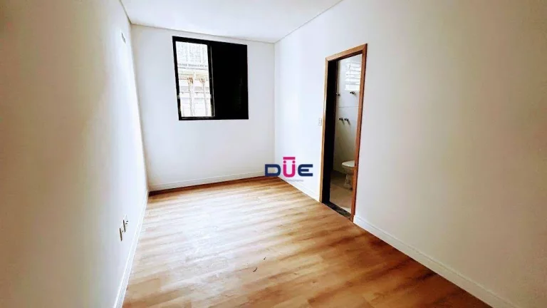 Imagem Casa com 4 dormitórios à venda, 244 m² por R$ 1.800.000 - Embaré - Santos/SP