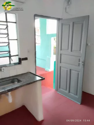 Imagem CASA C/ 30M², 1 DORM, COZINHA, WC E TERRAÇO NUMA TRAVESSA DA AV GUACA