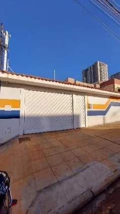 Imagem Casa à venda na Rua Chile, Jardim Irajá, Zona Sul de Ribeirão Preto-SP 3 quartos, 1 suíte, 3 salas, 3 banheiros, 4 vagas 240m² Permuta Quer Imóvel Negócios Imobiliários.