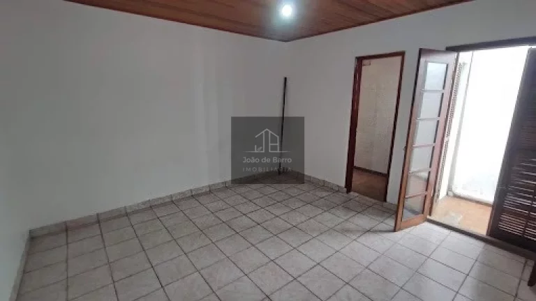 Imagem ESPAÇO e Conforto! Casa Ampla 2 Dorms. Vila Marari, Quintal Gigante (300m²) e Armários.