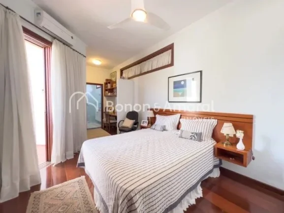 Imagem Essa linda casa esta disposta em três pavimentos sendo a área de lazer, gourmet, home theater, pis...