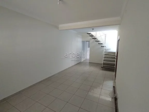 Imagem Sobrado em excelente estado de conservação! - 4 dormitórios sendo uma suíte master com Hidromass...