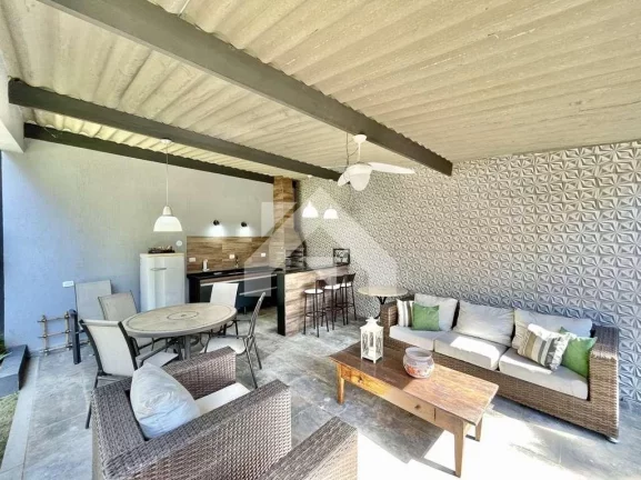 Imagem Casa de Condomínio em Pitas - Cotia