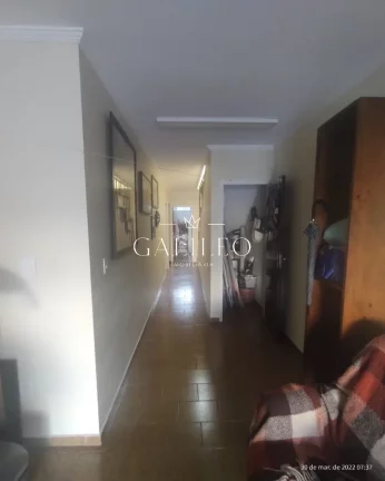 Imagem VENDE-SE Casa com 3 Dormitórios sendo 1 suite com Closet, Cozinha Ampla, Sala 2 Ambientes, Área Gourmet, Ofurô -Jardim Pacaembu - Jundiaí SP