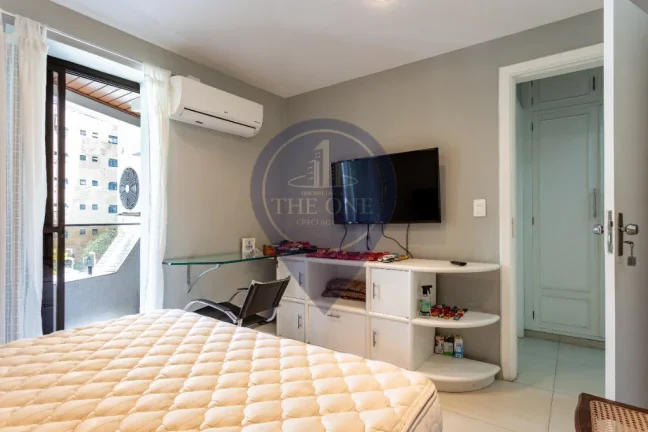 Imagem Apartamento à venda em São Paulo-SP, Vila Nova Conceição: 3 quartos, 1 suíte, 2 salas, 3 banheiros, 2 vagas, 141m². Imperdível!