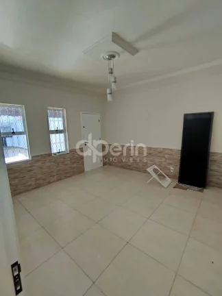 Imagem CASA À VENDA - PARQUE DOURADINHO