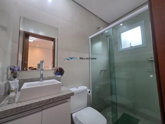 Imagem Linda Casa à Venda, com 4 dormitórios, 2 suítes, com 249m² com jardim, com 4 vagas, Vila Gilda, Santo André