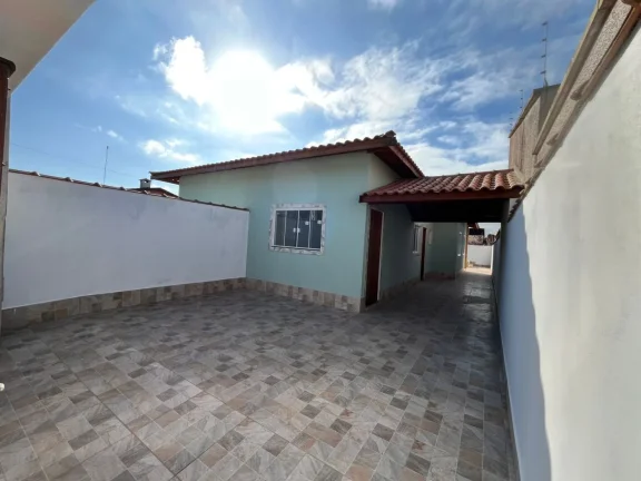 Imagem Casa para Venda em Itanhaém, Tupy, 2 dormitórios, 1 suíte, 1 banheiro, 3 vagas