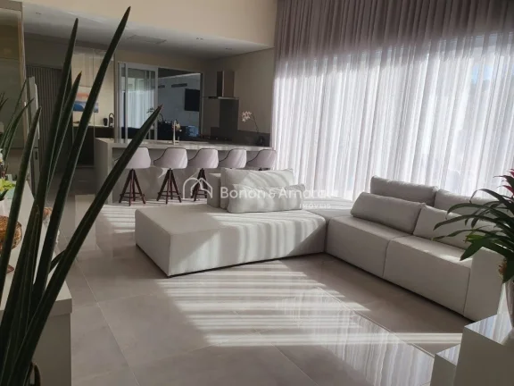 Imagem Casa Térrea de Alto Padrão à Venda no Condomínio Villa Bella Siena

Residência térrea com 255 ...