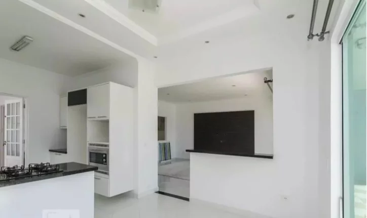 Imagem Sobrado com 4 dormitórios à venda, 398 m² por R$ 2.000.000 - Vila Oliveira - Mogi das Cruzes/SP