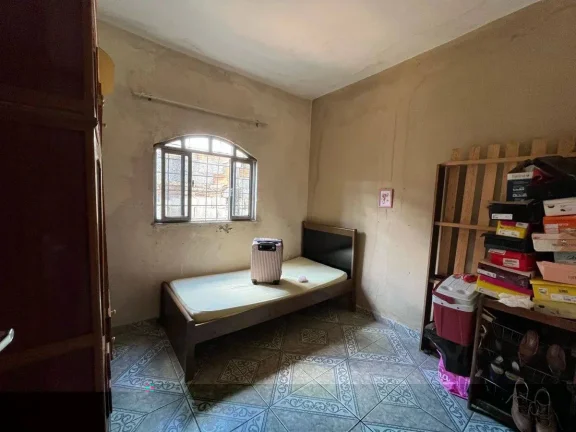 Imagem Casa à venda, com 3 quartos e 3 vagas de garagem