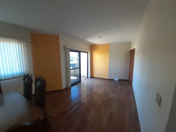 Imagem Apartamento espaçoso com 3 dormitórios, todos com armários planejados, sendo 1 suíte confortáve...
