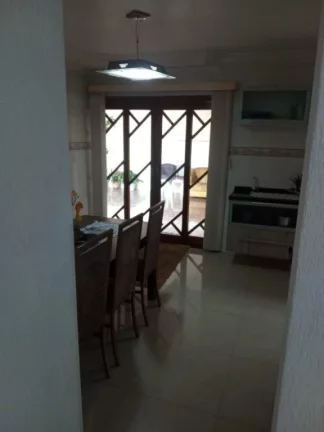 Imagem Sobrado com 3 dormitórios à venda, 180 m² por R$ 695.000,00 - Sítio São José - Suzano/SP