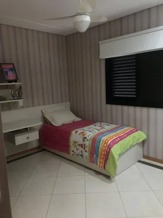 Imagem Apartamento 4 Dormitórios sendo 2 suítes Varanda 3 Vagas de garagem