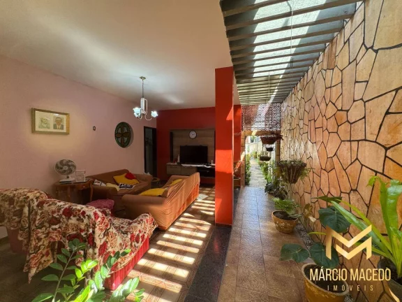 Imagem Casa com 7 dormitórios à venda, 323 m² por R$ 1.690.000,00 - Centro - Fortaleza/CE