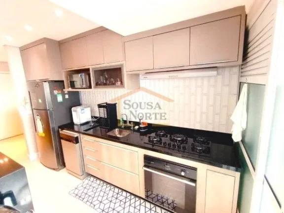 Imagem Apartamento com 93m², 3 dormitórios, sendo 1 suíte, 2 banheiros. Possui cozinha com armários emb...