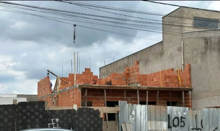 Imagem SOBRADO 02 SUITES E QUINTAL GRANDE - JD ITÁLIA
