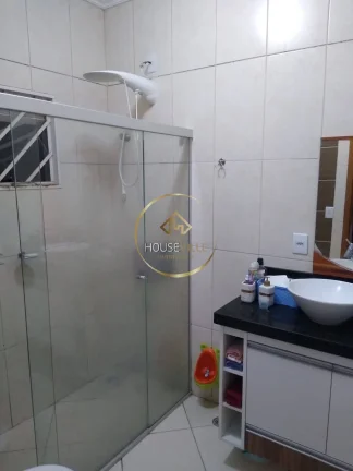Imagem Casa térrea, 3 Dormitórios ( 1 suíte), 243m², Jardim Santa Julia, Sjc.