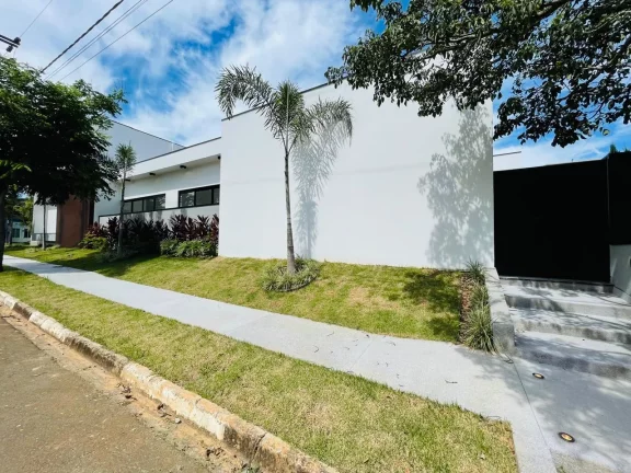 Imagem Casa com 3 Suítes à Venda, 335m² por R$ 2.400.000,00 - Condomínio Portal das Estrelas - Boituva/SP