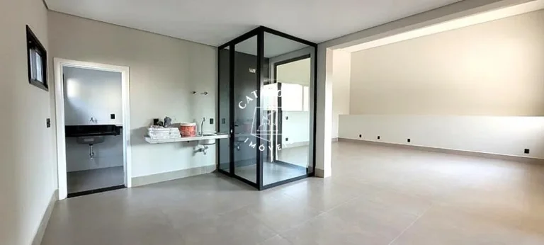 Imagem Casa em Condomínio a Venda no bairro Residencial e Empresarial Alphaville - Ribeirão Preto, SP