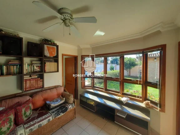Imagem Casa com 3 dormitórios à venda, 294 m² por R$ 1.500.000 - Vila Esperia