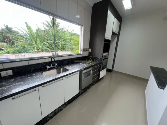 Imagem Triplex a venda Centro de Peruíbe Porteira fechada de Esquina
