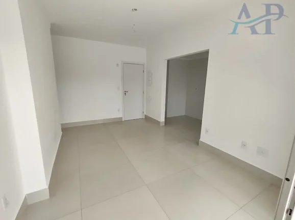Imagem Apartamento com 3 Dormitórios em Praia Grande Próximo à Praia