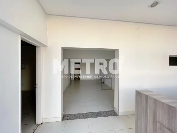Imagem Clínica no centro de Petrolina à venda, 04 salas podendo expandir, planejados.
