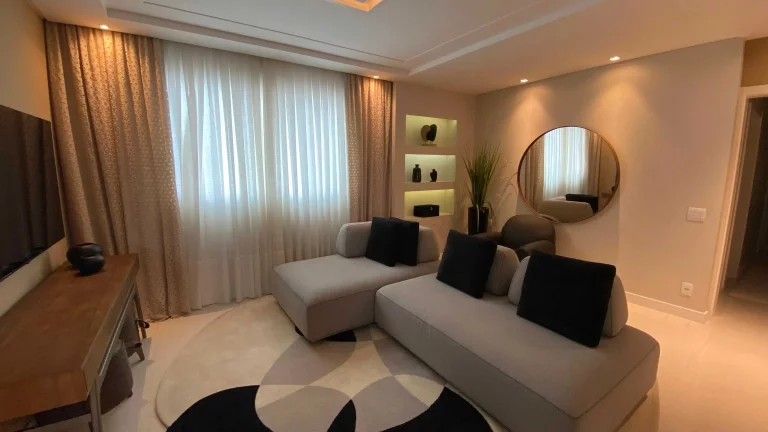 Imagem Apartamento com 3 dormitórios sendo 3 suítes e 3 vagas de garagem em Balneário Camboriú/SC