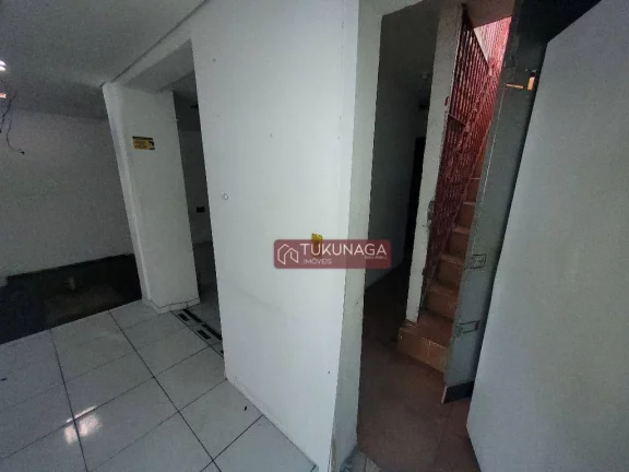 Imagem Sobrado com 3 dormitórios para alugar, 250 m² por R$ 3.496,11/mês - Jardim Santa Mena - Guarulhos/SP