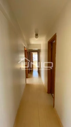 Imagem Apartamento Ed. Cainã - 3 Dormitórios Semi-Mobiliado no Centro