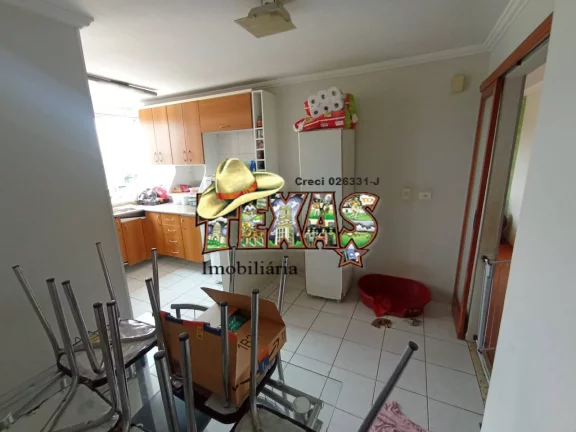 Imagem VENDE-SE APARTAMENTO NA CARMOSINA