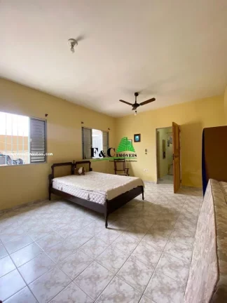 Imagem Casa para Venda em Peruíbe, Vila Erminda, 3 dormitórios, 1 suíte, 1 banheiro, 3 vagas