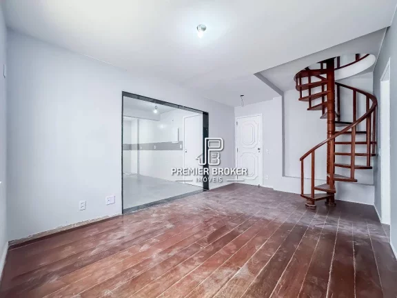 Imagem Cobertura à venda, 130 m² por R$ 690.000,00 - Várzea - Teresópolis/RJ