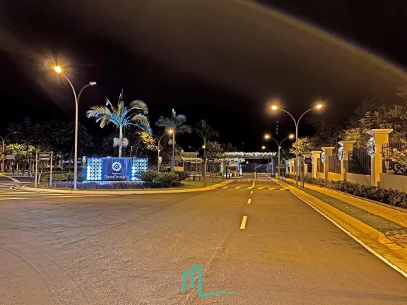 VENDE-SE TERRENO DE 1.000 METROS² NO CONDOMINIO SANTA GEORGINA