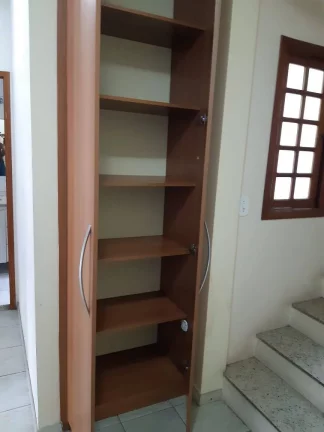 Imagem Casa Maravilhosa com 240 m² 4 Dormitorios sendo 2 Suítes Estuda Permuta