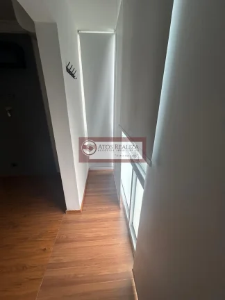 Imagem Sobrado à Venda no Jardim Santa Cruz, SP, 2 Suítes, 70m²