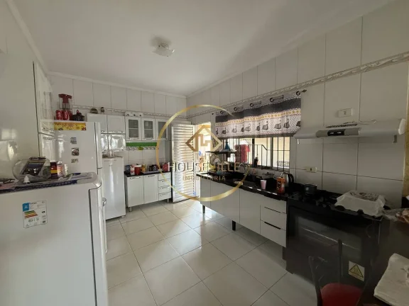 Imagem Casa Sobrado, 5 dormitórios, mais Edícula, Golfinho, Caraguatatuba.
