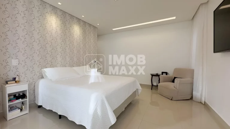 Imagem Quadra 10 Conjunto A Jardim Botânico 3 com 4 quartos 3 suítes