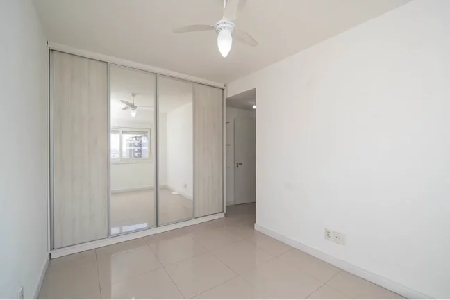 Imagem CRAS 146 Apto 610371006-43 - Apartamento à venda no bairro Cristo Redentor - Porto Alegre/RS