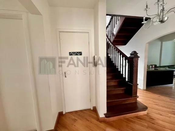 Imagem Casa Comercial de Alto Padrão no Jardim Paulista, São Paulo-SP: 6 Salas, 4 Banheiros, 8 Vagas, 375m² de Área