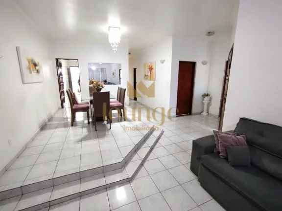 Imagem Casa à Venda em Vila Elza Zona Norte - Sorocaba/SP