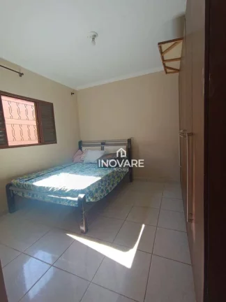 Imagem Casa com 3 dormitórios à venda, 200 m² por R$ 370.000,00 - Jardim Adelaide - Itumbiara/GO