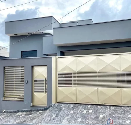 Imagem Linda Casa à Venda no Bairro Afonso Queiroz - Conforto e Modernidade - Patos de Minas