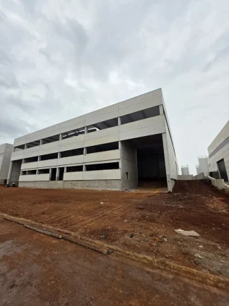 Imagem Galpão Industrial em Condomínio de Alto Padrão, 2.300m² na Cidade de Sorocaba-SP, Bairro Iporanga: Venda e Locação!