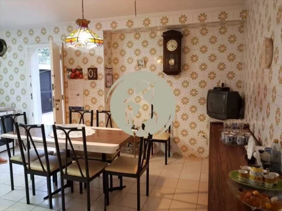 Imagem SOBRADO A VENDA NO GONZAGA PROXIMO AO SHOPPING PARQUE IPORANGA, FARMACIAS, RESTAURANTES, EXCELENTE L...